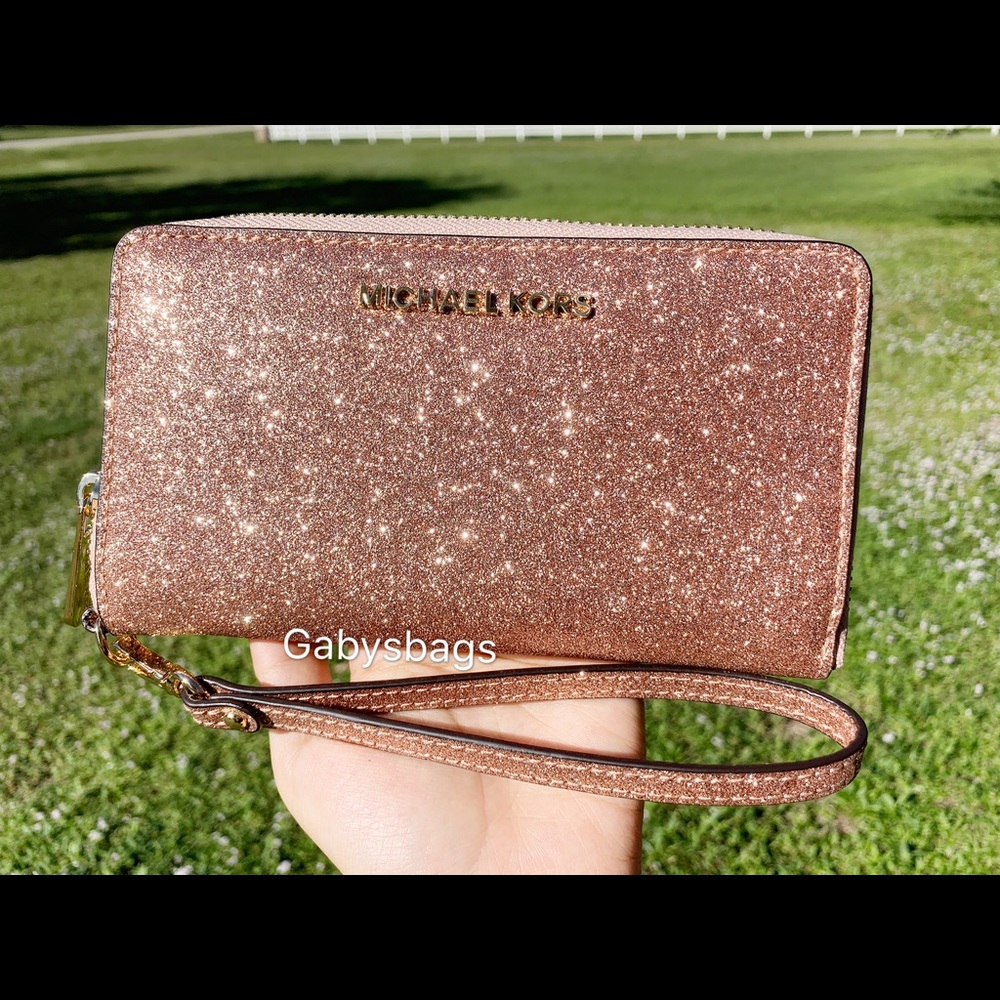 Gaby’sBags- Michael Kors rose gold wallet - Picture 5 of 8
